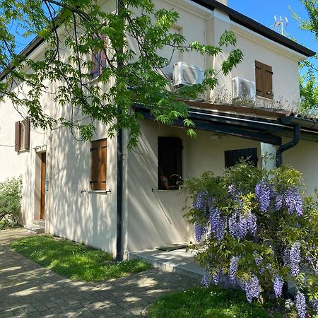 Holiday Home Giaron Rosolina Eksteriør bilde