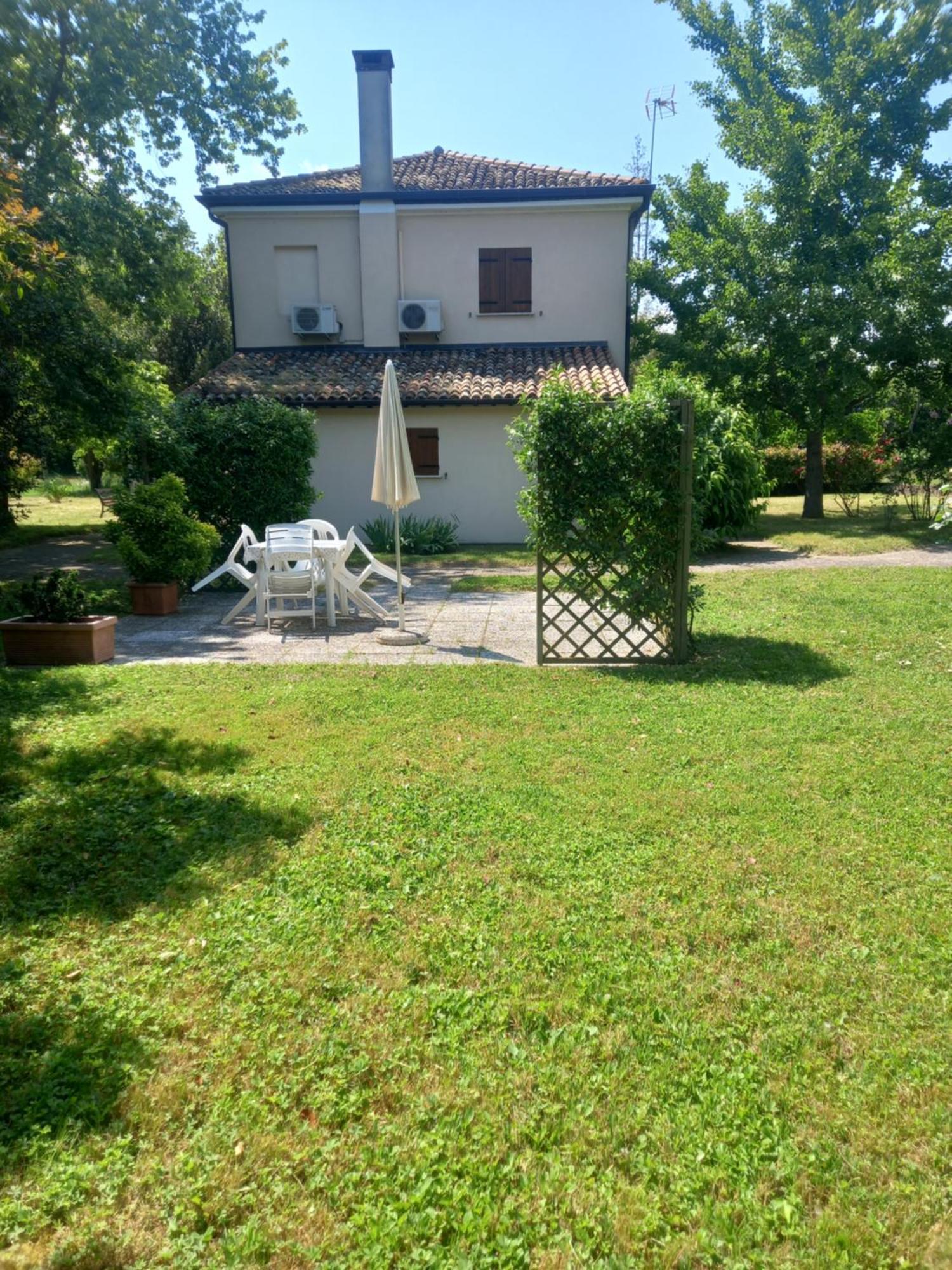 Holiday Home Giaron Rosolina Eksteriør bilde